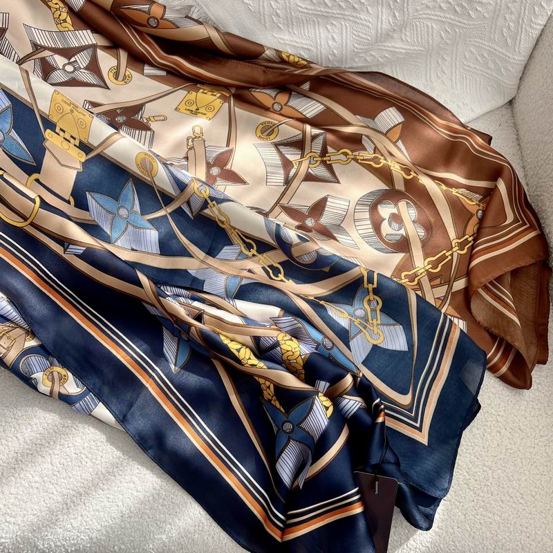 LV silk scarf 90-180cm E21 (4)